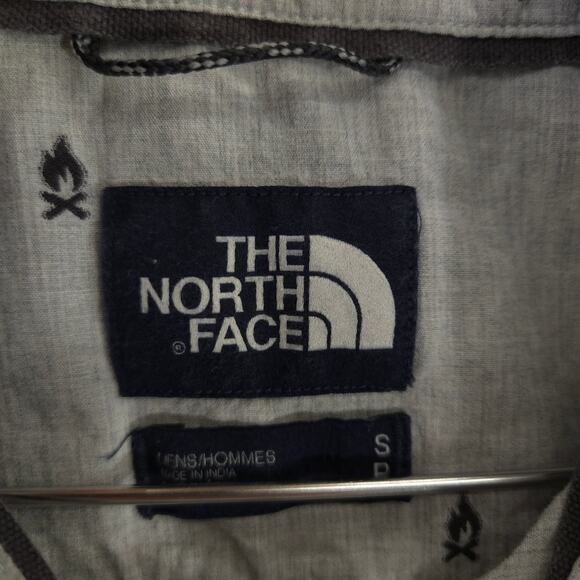 The North Face Shirt Mens Small Gray Campfire Print Slub Button Up Short Sleeve - Picture 8 of 10
